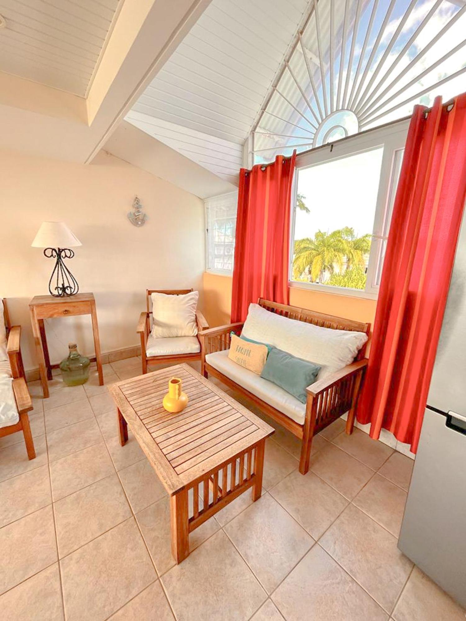 Appartement Les Yuccas, Vue Sur La Mer Et Les Montagnes Le Gosier  Dış mekan fotoğraf